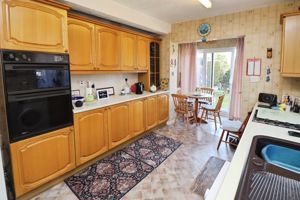 UPPER PARK ROAD- click for photo gallery